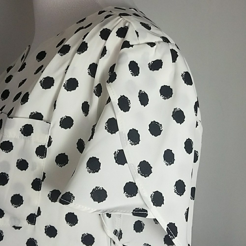 Sold Polka Dot Tulip sleeve blouse XS Pixley - Picture 4 of 7
